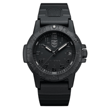 Load image into Gallery viewer, Leatherback SEA Turtle, 39 mm, Outdoor Watch, Blackout