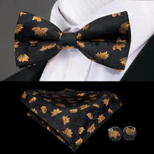 Load image into Gallery viewer, Luxury Butterfly Beige Silk Bow Ties For Men Gentlemens Cufflinks Set Elegant Design Wedding Party Bowties For Tuxedo Excellent Gift For Prom