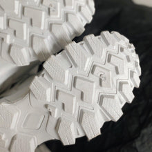 Load image into Gallery viewer, Luxury Mens Sneakers White Sneakers Men High Fashion Comfy Fashion Sneakers Breathable Athletic Casual Shoes Shock Absorption For Running