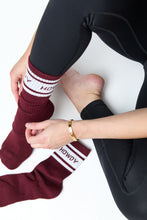 Load image into Gallery viewer, Maroon Retro Howdy Casual Crew Socks