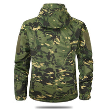 Load image into Gallery viewer, Men Green Autumn Camouflage Jacket Men's Lightweight Water-Resistant Jacket Tactical Clothing Male Camouflage Windbreaker Breathable Outdoor Snow Jacket