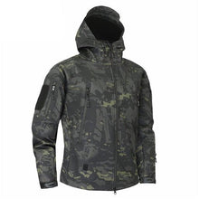 Load image into Gallery viewer, Men Green Autumn Camouflage Jacket Men's Lightweight Water-Resistant Jacket Tactical Clothing Male Camouflage Windbreaker Breathable Outdoor Snow Jacket