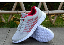 Load image into Gallery viewer, Men's Lightweight Walking Sneakers Casual Shoes Trainers Sneakers Sport Light Sneakers Breathable Casual Shoes Outdoor Walking Comfortable Running Sneakers For Mens