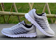Load image into Gallery viewer, Men's Lightweight Walking Sneakers Casual Shoes Trainers Sneakers Sport Light Sneakers Breathable Casual Shoes Outdoor Walking Comfortable Running Sneakers For Mens