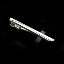 Load image into Gallery viewer, Men's Metal Tie Clip Bright Stainless Steel Tie Clip Men's Classic Tie Clip Elegant Jewelry Necktie Clips Clasp Simple Wedding Jewelry Necktie Clips For Party Charming Creative Anniversary Gifts