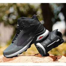 Load image into Gallery viewer, Men's Warm Boots Plush Snow Boots Outdoor Non-Slip Hiking Boots High Top Waterproof Sports Men's Winter Boots Snow Boots Warm Lined Non Slip Leather Shoes