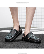 Load image into Gallery viewer, Men Sandals Summer Camouflage Hole Shoes Garden Shoes Outdoor Non-slip Beach Shoes Flat Sandals Home Slippers Unisex Garden Clogs Shoes Slippers Sandals For Mens