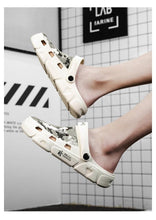 Load image into Gallery viewer, Men Sandals Summer Camouflage Hole Shoes Garden Shoes Outdoor Non-slip Beach Shoes Flat Sandals Home Slippers Unisex Garden Clogs Shoes Slippers Sandals For Mens