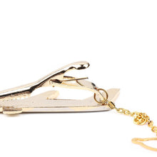Load image into Gallery viewer, Modern Airplane Shaped Men Tie Clip Pilot Business Men Tie Clip Golden Plating Airplane Tie Clips Wedding Gift Necktie Clip Quality Tie Clasp Men Suits Wedding Gift