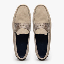 Load image into Gallery viewer, 31-160-SND MONZA Sueded Calfskin with Crocodile Driver Sand