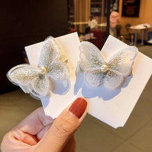 Load image into Gallery viewer, New Arrival Lace Cute Butterfly Hair Clips Hairpins Fashion Barrette Wedding Hairpins Woman Wedding Hair Accessories for Brides and Bridesmaids Styling Tools