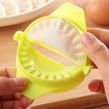 Load image into Gallery viewer, New Dumpling Mould Plastic Cutter Dumpling Maker Form Wrapper Presser Molds Cooking Pastry Cutter kitchen accessories