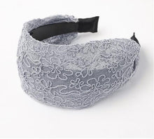 Load image into Gallery viewer, New Fashion Gradient Wide-sided Lace Simple Breathable Toothed Non-slip Headband for Women Girl Hair Accessories Headwear Gorgeous Hair Accessories For Women