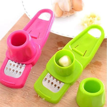 Load image into Gallery viewer, New Incredible 1Pcs Stainless Garlic Press Household Manual Garlic Press Device Kitchen Press Squeezer Ginger Garlic Tools Kitchen Accessories