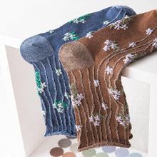 Load image into Gallery viewer, News Fashion Floral Print Women's Socks Harajuku Vintage Streetwear Crew Socks Kawaii Cute Cotton Long Sock Winter Warm Socks For Men And Women