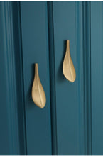 Load image into Gallery viewer, Nordic Style Solid Brass Gold Leaf Shaped 32mm Cabinet Knob Door Pulls Furniture Handles Knob Cabinet Knob Door Pulls Nordic Style Furniture Handles Knob Creative Light Luxury Handle Golden Leaf Handle Wardrobe Shoe Cabinet Bathroom Cabinet Handle