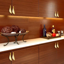 Load image into Gallery viewer, Nordic Style Solid Brass Gold Leaf Shaped 32mm Cabinet Knob Door Pulls Furniture Handles Knob Cabinet Knob Door Pulls Nordic Style Furniture Handles Knob Creative Light Luxury Handle Golden Leaf Handle Wardrobe Shoe Cabinet Bathroom Cabinet Handle