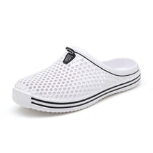 Load image into Gallery viewer, Outdoor Men Sandals Summer Hole Shoes Rubber Clogs Men Garden Shoes Black Beach Sandals Slippers Breathable Lightweight Sandals Unisex Beach Quick Drying Sandals Couple Outdoor Slippers