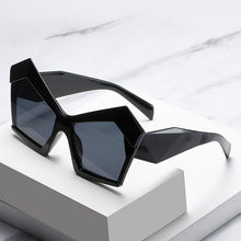 Load image into Gallery viewer, Oversized Square Cateye Polarized Sunglasses Big Trendy Style Fashionable Personality Big Frame Sunglasses New Fashionable & Popular Street Style Sunglasses For Women