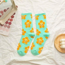 Load image into Gallery viewer, New Style Cartoon Flower Women Socks Kawaii Socks Breathable Spring Autumn Casual Socks Beautiful Girls Socks For Women