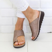 Load image into Gallery viewer, Women Leather Shoes Comfy Platform Flat Sole Casual Soft Big Toe Foot Sandal Flat Sole Casual Soft Toe Ring Unique Sandal Modern Summer Beach Shoes