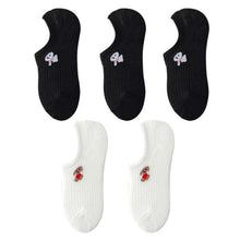 Load image into Gallery viewer, 5 Pairs Kawaii Cute Animal Print Socks Set Invisible Happy Fashion Ankle Funny Socks Set Girl Cotton Summer Silicone Non-slip Boat Socks Ankle Socks For Men And Women