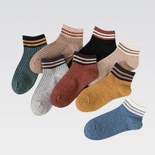 Load image into Gallery viewer, 4 Pairs Fashion Socks New Spring Cotton Non-Slip No-Show Boat Socks Novelty Girls Cute Heart Embroidery Casual Funny Ankle Socks Pack For Women