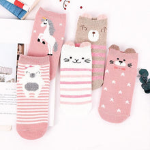 Load image into Gallery viewer, 5 Pairs 3D Cartoon Harajuku Cat Cute Heart Invisible Cotton Socks Casual Boat Socks Funny Girl Ankle Sock Set for Women