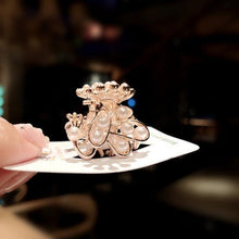 Load image into Gallery viewer, New Small Pearl Hair Claw Rhinestone For Women Hairpins Girls Clamps Hair Crab Clips Metal Hair Accessories Headdress Fashion Hairgrips Band Accessories For Party