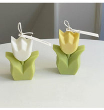 Load image into Gallery viewer, Tulip Candle Aroma Decoration Wedding Souvenir Birthday Gift Decoration Candles Handmade Delicate Tulip Flower Shape Candle Perfect for Birthday Party Wedding Spa Home Decor