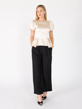 Load image into Gallery viewer, Puffed Sleeve Ruffle Bottom Crew Neck Top