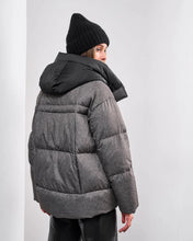 Load image into Gallery viewer, Metropolitan Wool-Effect Down Fill Jacket