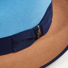 Load image into Gallery viewer, Duke - Powder Blue / Camel (Two Tone)