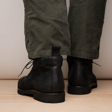 Load image into Gallery viewer, 46-602-BLK REZZA Suede Calfskin Chukka Boot Black