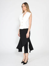 Load image into Gallery viewer, Ruffle Front Button Down Sleeveless Jacket