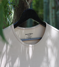 Load image into Gallery viewer, Bamboo Swift Curve-Hem T-Shirt - Heather Grey