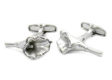 Load image into Gallery viewer, Silver Flower Cufflinks