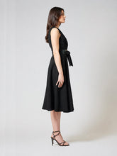 Load image into Gallery viewer, Sleeveless Notched-Lapel Collar Belted Long Jacket