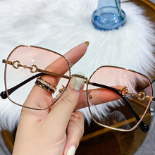Load image into Gallery viewer, Small Oval Retro Sunglasses for Men and Women Polygon Mirrored Lens Fashionable & Korean Style Women's Sunglasses New Personality & Trending Sunglasses Of Same Style UV Protection Sunglasses