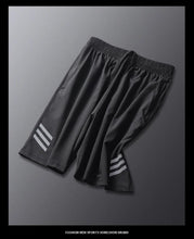 Load image into Gallery viewer, SONECHOKI Running Shorts Men Striped Printing Loose Basketball Sport Gym Breathable Shorts Fitness Training Workout Bottom Male