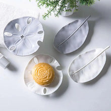 Load image into Gallery viewer, Starfish Soap Dish Leaf Shape Soap Drain Tray Creative Soap Holder Jewelry Storage Plate Tray Container Bathroom Accessories Soap Container Leaf Shape Soap Dish Exquisite Soap Drain Tray Creative Soap Holder Jewelry Storage Plate Tray Container Bathroom