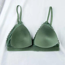 Load image into Gallery viewer, Stunning Hot Look Women's Lace Bra No Steel Ring Beauty Back comfor Wrapped Chest Comfortable Daisy Brassiere Stretch Triangle Cup Padded Underwear 1/2Pcs