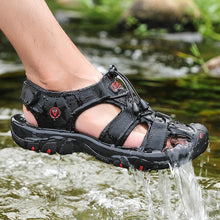 Load image into Gallery viewer, Summer Men's Breathable Sandals Beach Casual Shoes Thick Sole Closed Toe Aqua Shoes Hiking Fishing Summer Closed Toe Walking Sandal For Athletic Outdoor Lightweight Beach Breathable Waterproof Sandals