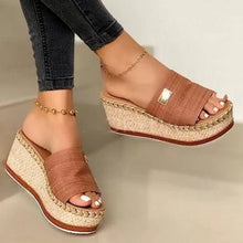 Load image into Gallery viewer, Summer Women Platform Sandals Flip Flops Soft Comfortable New Casual Shoes Outdoor Beach Slippers Summer Beach Sandals Summer High Heel Platform Flip Flops Casual Outdoor Leisure Beach Shoes