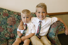 Load image into Gallery viewer, Foyer Floral Boys Tie