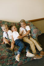 Load image into Gallery viewer, Foyer Floral Boys Tie