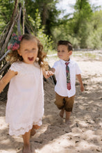 Load image into Gallery viewer, Foyer Floral Boys Tie