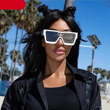 Load image into Gallery viewer, The New Sports Polarized Sunglasses UV400 Outdoor Cycling Glasses Sunglasses For Women & Men New Blue Frame Rimless Rectangle Shape Sun Glasses For Unisex Design New Mirrored Wind Proof Sport Eyeglasses For Sunglasses