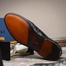 Load image into Gallery viewer, 11-119-BKM (BLK) TUSCANY Crocodile Penny Loafer, Black