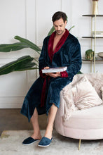 Load image into Gallery viewer, Cozy Mens Plush Robes – Built for Comfort, Designed to Last